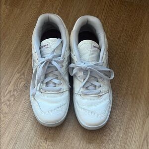 New Balance 550